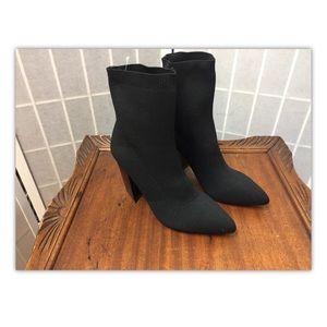 Vince Camuto, bootie, black, heels 4.5”, size 8M.: